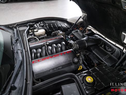 Used 2002 Chevrolet Corvette Convertible w/ Preferred Equipment Group2 image 36