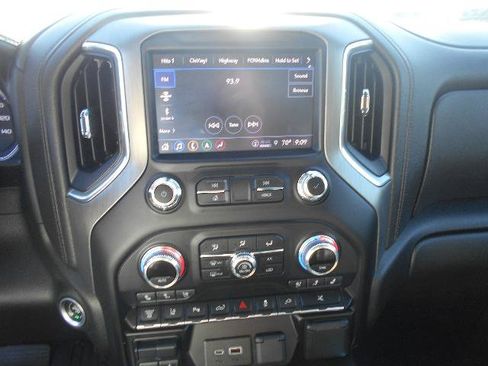Used 2022 GMC Sierra 3500 Denali w/ Denali Ultimate Package AWD/4WD image 10