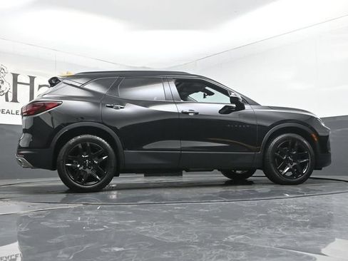 Used 2025 Chevrolet Blazer LT w/ Sound & Technology Package FWD image 55