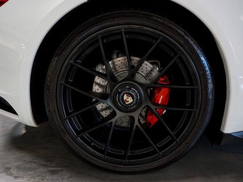 Used 2018 Porsche 911 GT3 RS image 48