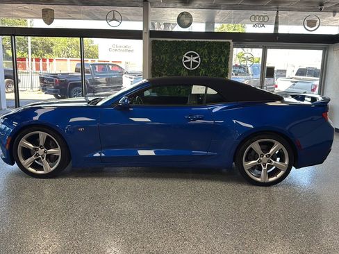 Used 2018 Chevrolet Camaro SS RWD image 4