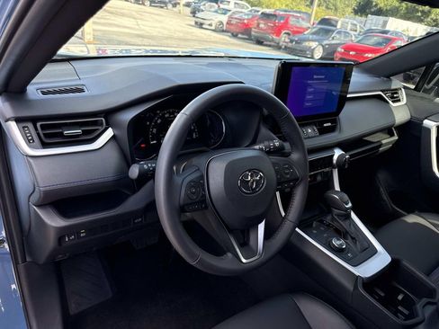 Used 2023 Toyota RAV4 XSE image 33