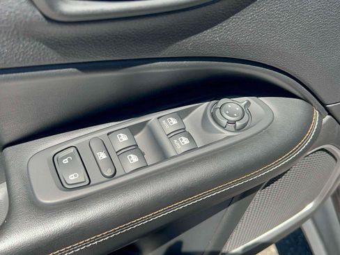 Used 2019 Jeep Compass Latitude w/ Cold Weather Group AWD/4WD image 22