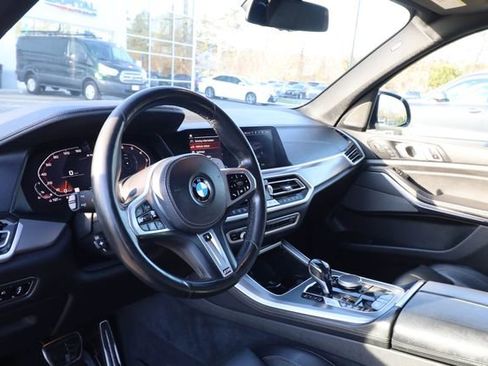 Used 2020 BMW X5 M50i w/ Dynamic Handling Package image 34