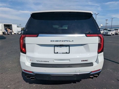 Used 2025 GMC Yukon Denali image 5