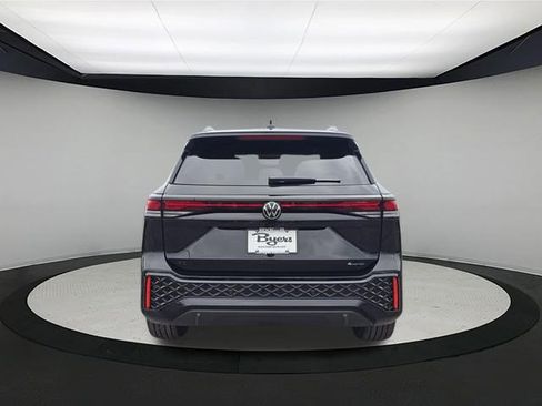 New 2026 Volkswagen Tiguan SE R-Line AWD/4WD image 6