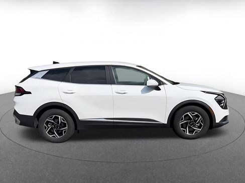 Used 2025 Kia Sportage LX FWD image 16