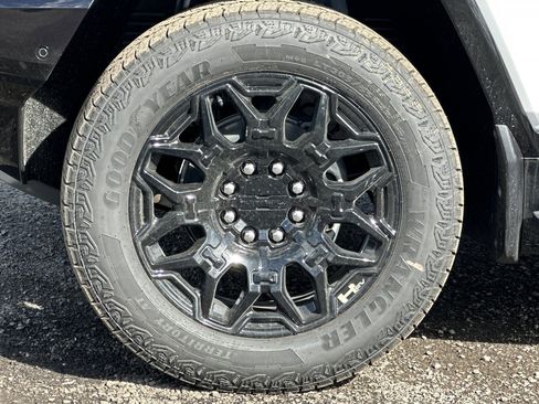 New 2025 GMC Hummer EV 2X image 31