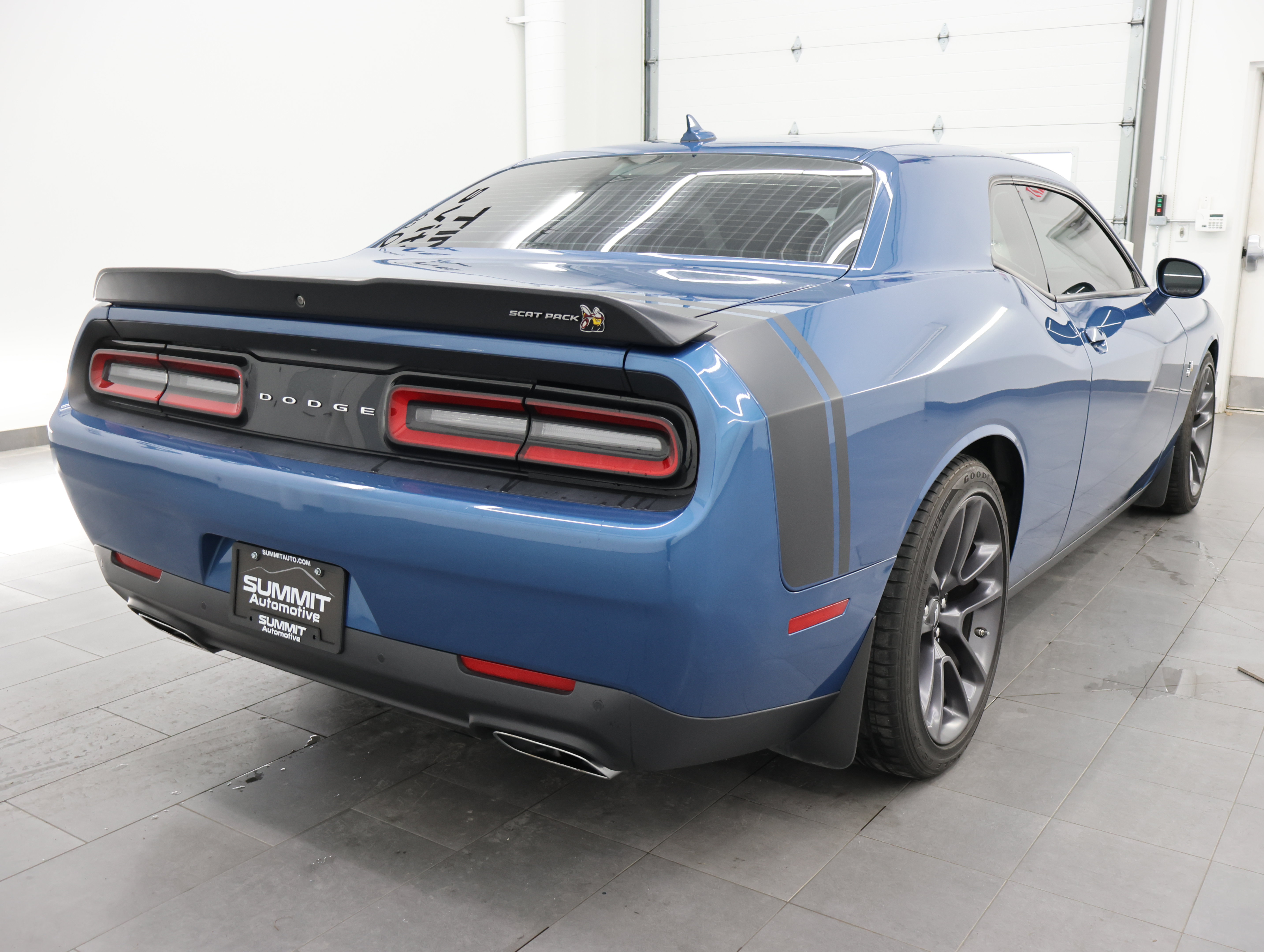 Used 2020 Dodge Challenger R/T Scat Pack w/ Shaker Package RWD image 5