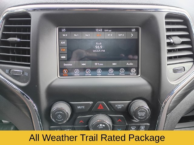 Used 2021 Jeep Grand Cherokee Laredo AWD/4WD image 15