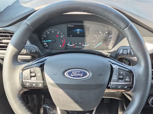 Used 2022 Ford Escape SE w/ SE Sport Appearance Package FWD image 16