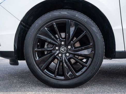 Certified 2018 Acura MDX SH-AWD w/ Technology Package image 12