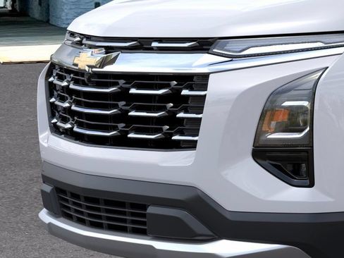 New 2027 Chevrolet Equinox LT w/ Convenience Package II FWD image 13