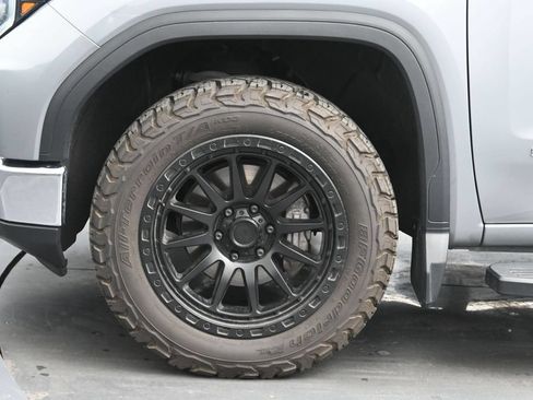 Used 2023 GMC Sierra 1500 SLE AWD/4WD image 29