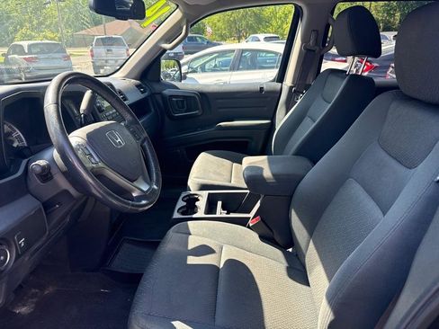 Used 2014 Honda Ridgeline Sport image 9