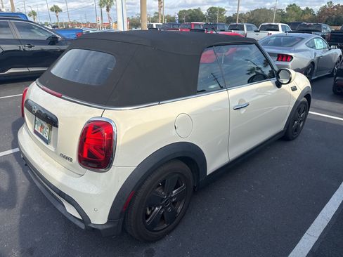 Used 2023 MINI Cooper Convertible image 3