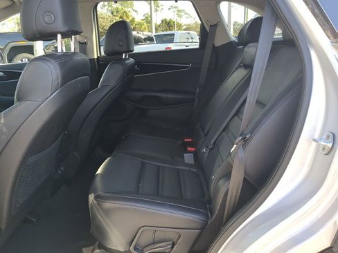 Used 2017 Kia Sorento EX w/ EX Premium Package image 14