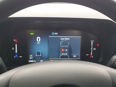 Certified 2025 Ford Maverick XLT image 24