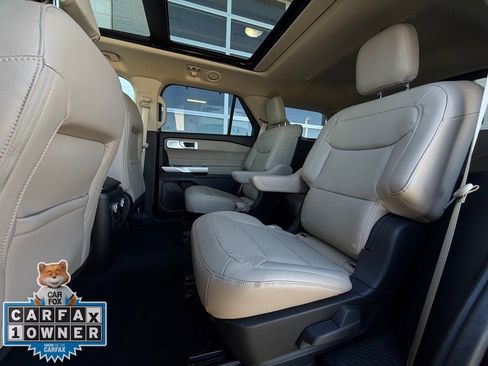 Used 2022 Ford Explorer Limited w/ Limited Technology Package image 22
