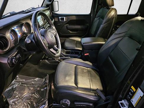 Used 2021 Jeep Gladiator Sport image 15