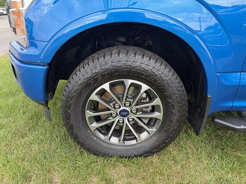 Used 2020 Ford F150 XLT w/ Equipment Group 302A Luxury AWD/4WD image 9