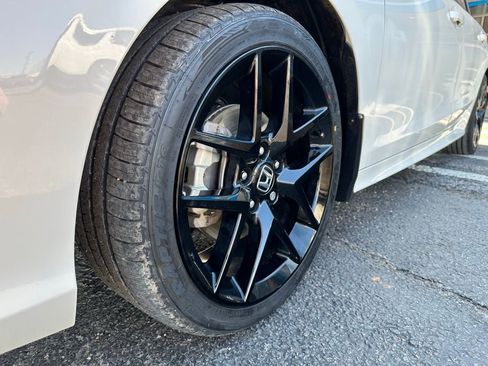 Used 2025 Honda Civic FWD Hybrid Sedan image 9