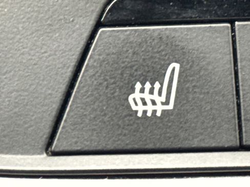 Used 2020 BMW X6 M50i w/ Executive Package image 32