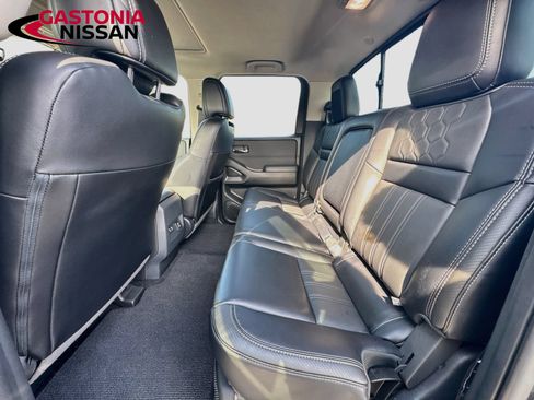Used 2024 Nissan Frontier SL AWD/4WD image 32