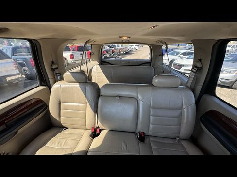 Used 2005 Ford Excursion Limited AWD/4WD image 28