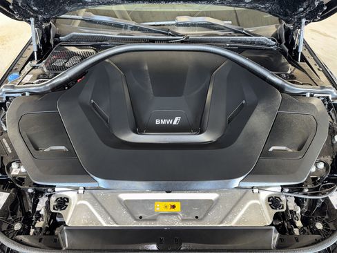 Certified 2025 BMW i4 eDrive40 image 35