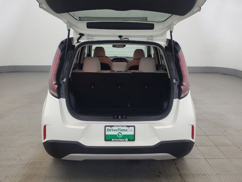 Used 2025 Kia Soul LX w/ LX Technology Package image 29