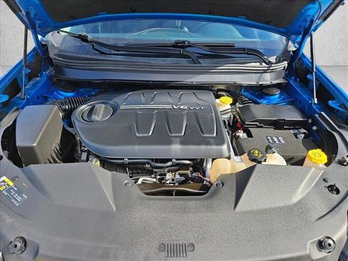 Used 2022 Jeep Cherokee Trailhawk image 22