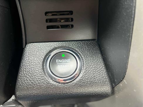 Used 2019 Ford F150 Lariat image 36