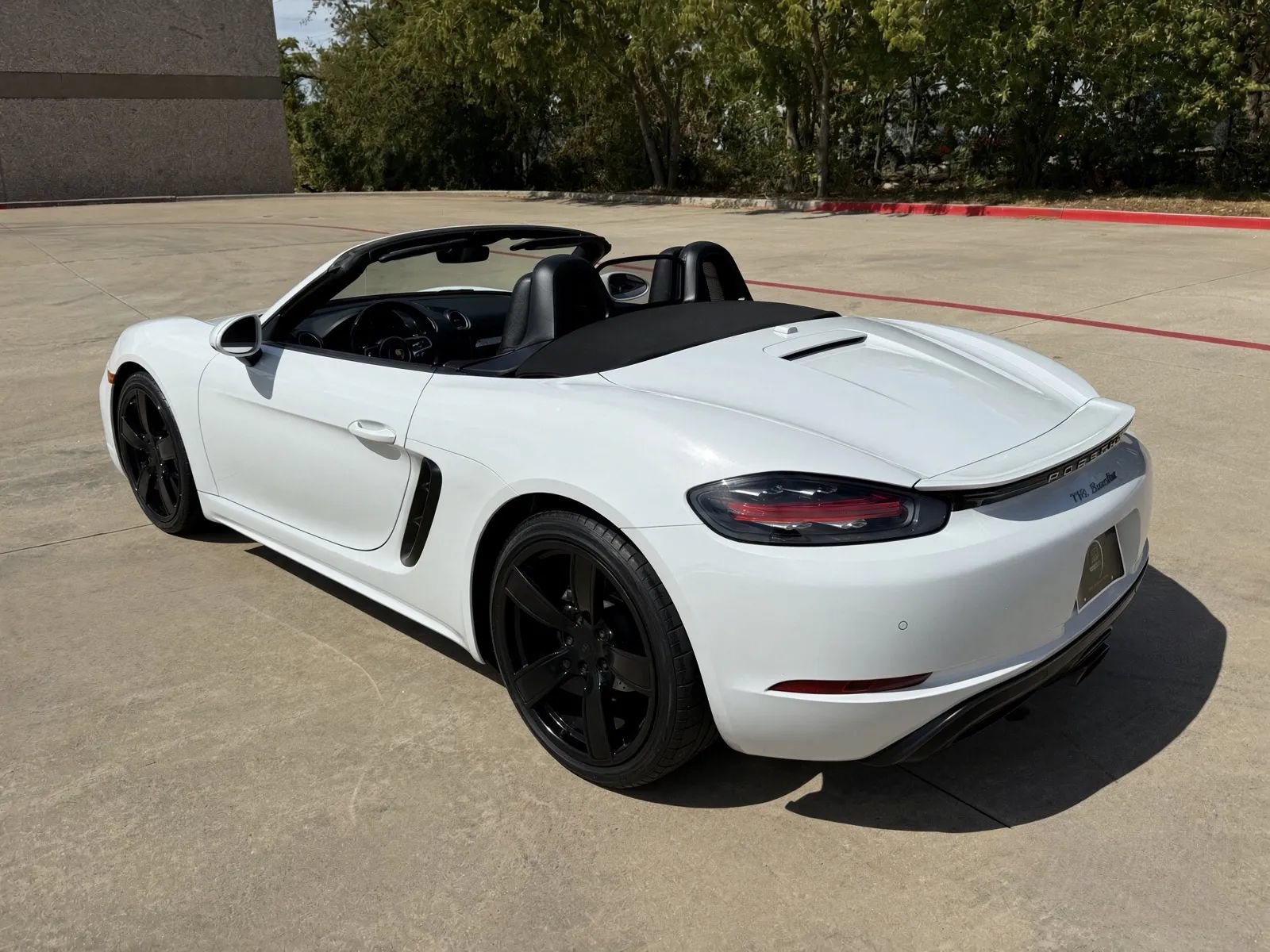 Used 2018 Porsche 718 Boxster RWD image 7
