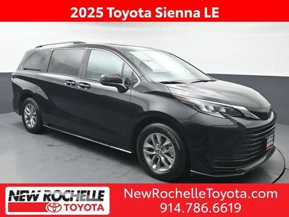 Used 2025 Toyota Sienna LE