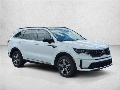Used 2021 Kia Sorento S w/ Panoramic Sunroof Package FWD image 3