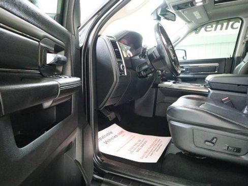 Used 2018 RAM 1500 Sport image 9