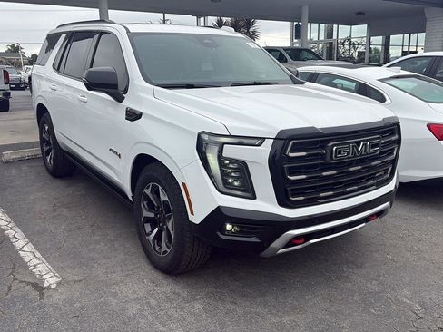 Used 2026 GMC Yukon AT4 Ultimate AWD/4WD image 1