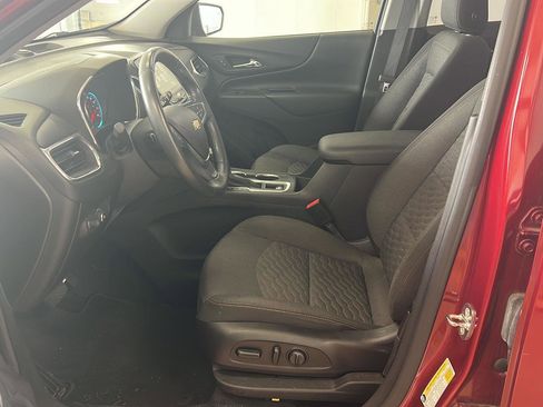 Used 2018 Chevrolet Equinox LT w/ Sun & Infotainment Package image 8
