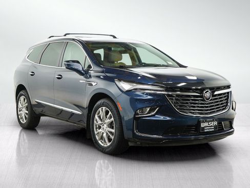 Used 2022 Buick Enclave Premium w/ Surround and Sites Package AWD/4WD image 7