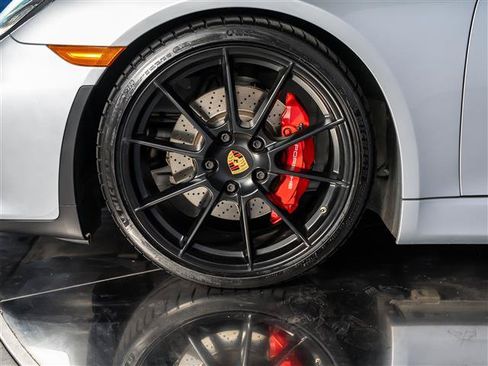 Certified 2016 Porsche Boxster Spyder RWD image 23