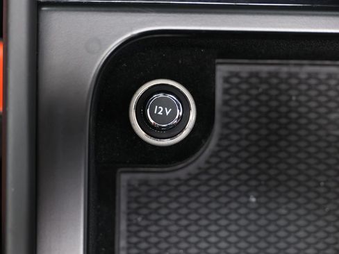 Used 2022 Bentley Bentayga AWD/4WD image 54