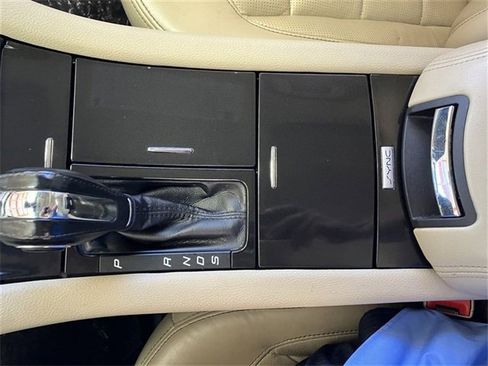 Used 2018 Ford Taurus Limited image 17