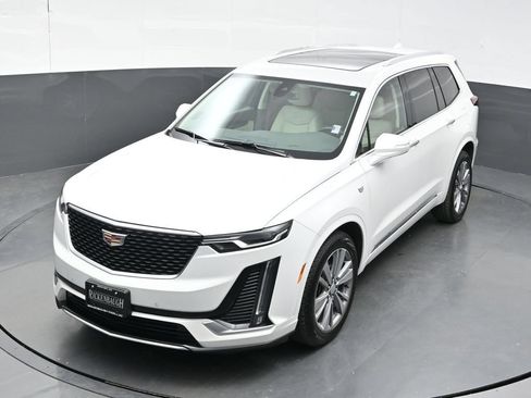 Certified 2024 Cadillac XT6 Premium Luxury w/ LPO, Floor Liner Package AWD/4WD image 37