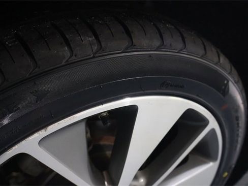 Used 2018 Kia Optima S w/ 18" Alloy Wheels Package image 44