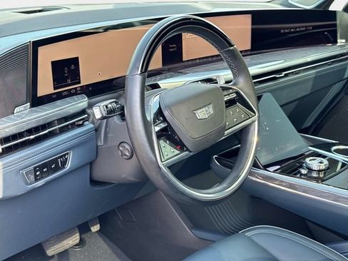 Certified 2025 Cadillac Escalade IQ Sport 2 AWD/4WD image 24