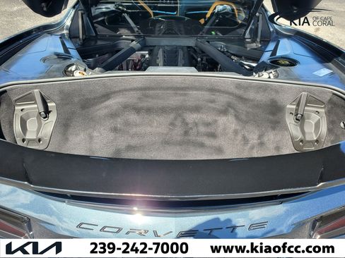 Used 2020 Chevrolet Corvette Stingray Preferred Cpe w/ 2LT Preferred Equipment Group RWD image 9