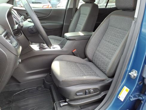 Certified 2024 Chevrolet Equinox LT w/ LPO, Floor Liner Package image 13