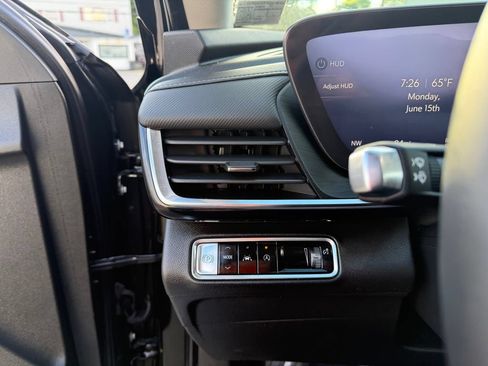 Used 2025 Buick Envision Preferred AWD/4WD image 14