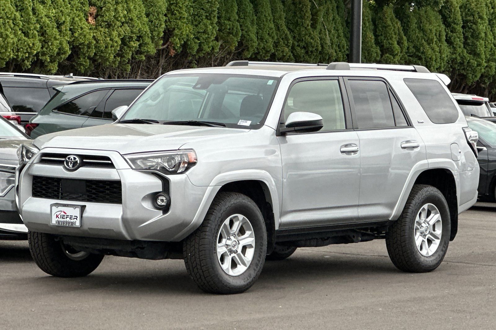 Used 2024 Toyota 4Runner SR5 AWD/4WD image 8